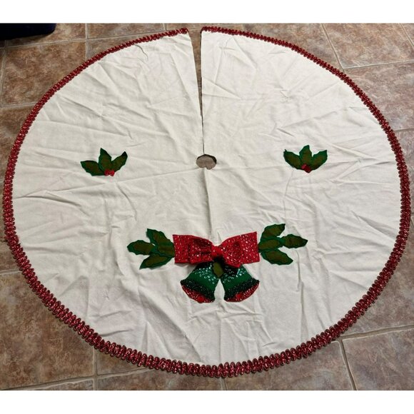 Vintage Hand Made Christmas Tree Skirt With Sequin Bells & Holly Leaves 54" - Picture 1 of 11